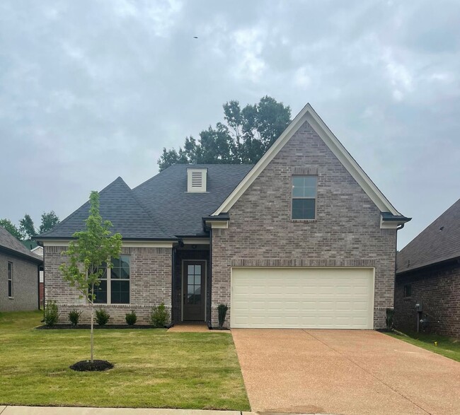 property at 7718 Parkridge Dr