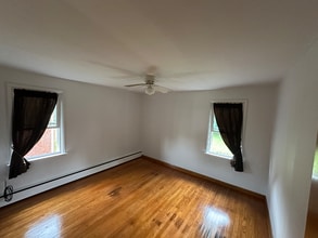 4227 E Allen St in Hamburg, NY - Building Photo - Building Photo