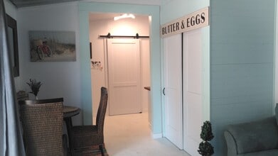 448 Avenue A NE, Unit Cozy Cottage in Winter Haven, FL - Building Photo - Building Photo