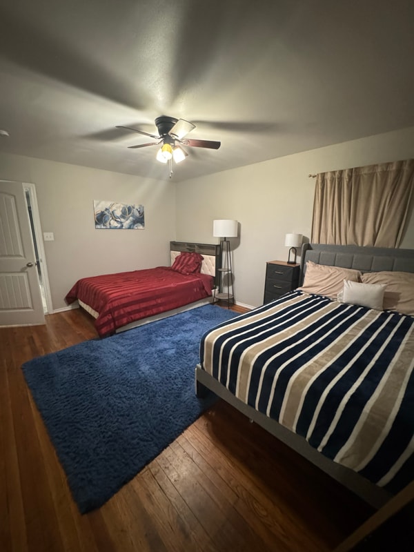 1334 W Ridgewood Ct