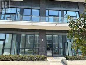 65-65 Watergarden Dr in Mississauga, ON - Building Photo - Building Photo