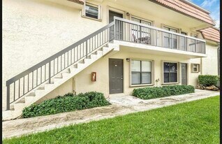 10066 NW 6th St in Pembroke Pines, FL - Building Photo