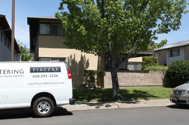 280 Waverley St in Menlo Park, CA - Foto de edificio - Building Photo