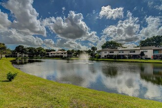 7911 Eastlake Dr, Unit 6H in Boca Raton, FL - Building Photo - Building Photo