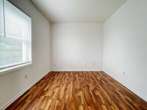 114 E 8th St in Muncie, IN - Building Photo - Building Photo