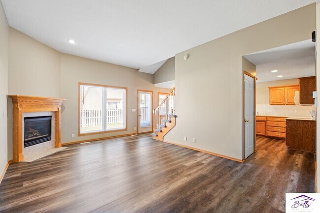 16610 Polk St-Unit -edfd4adb-95bc-11ed-8b51-02167481f3bc in Omaha, NE - Building Photo - Building Photo