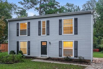 7115 Casual Corner Ln in Mint Hill, NC - Building Photo - Building Photo