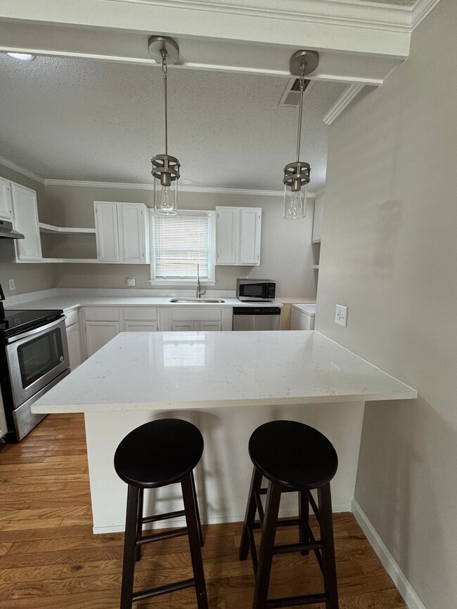 12 Larnes St, Unit B and D in Charleston, SC - Building Photo - Building Photo