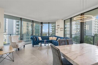 501 NE 31st St, Unit 706 in Miami, FL - Building Photo - Building Photo