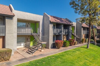 Willow Creek in Tempe, AZ - Building Photo - Building Photo