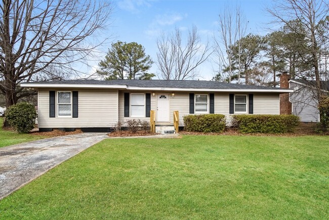 property at 2421 Ramsgate Dr