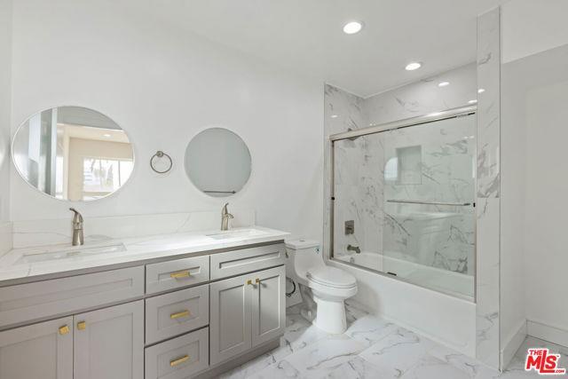 2057 S Garth Ave in Los Angeles, CA - Building Photo - Building Photo