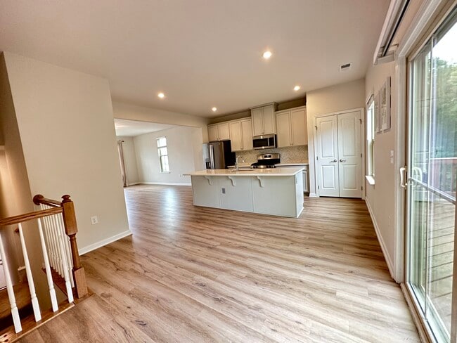 742 Channing Park Cir in Cary, NC - Building Photo - Building Photo