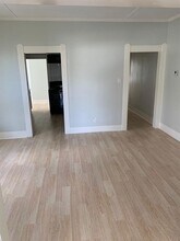 1107 Avenue A-Unit -1109 in Beaumont, TX - Building Photo - Building Photo