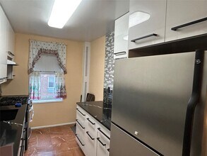 365 Bronx River Rd in Yonkers, NY - Building Photo - Building Photo