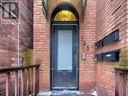 property at 125 Maitland St