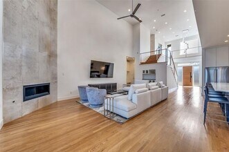 3925 Lively Ln in Dallas, TX - Building Photo - Building Photo