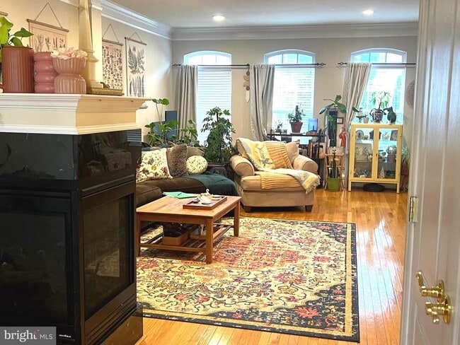 7039 Little Thames Drive in Gainesville, VA - Building Photo - Building Photo