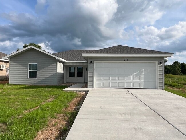 property at 1290 Evergreen Ave