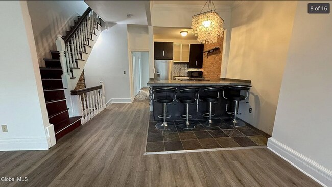 285.5 Hudson Ave-Unit -Apt 3 in Albany, NY - Building Photo - Building Photo