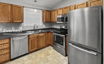 36015 Wilderness Shores Way in Locust Grove, VA - Building Photo - Building Photo