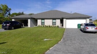 414 NE 25th Ave in Cape Coral, FL - Building Photo