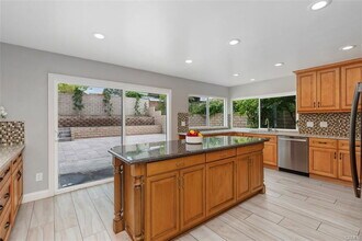 26451 Vía Juanita in Mission Viejo, CA - Building Photo - Building Photo