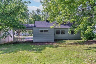 813 Josephine St in Bowling Green, KY - Building Photo - Building Photo