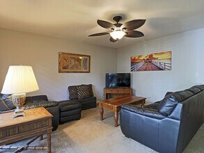 5804 Newfoundland Cir in Ft. Myers, FL - Building Photo - Building Photo