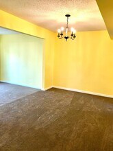 1104 Clear Springs Rd in Virginia Beach, VA - Foto de edificio - Building Photo