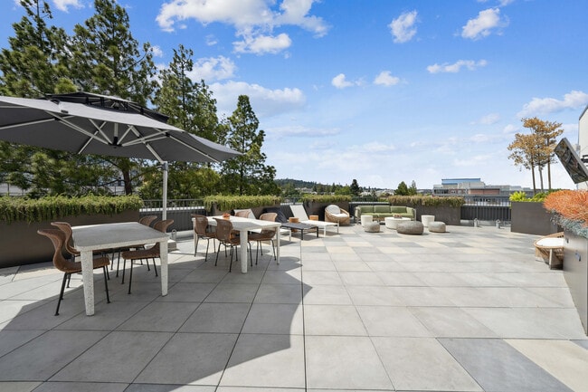 The Rise Walnut Creek in Walnut Creek, CA - Foto de edificio - Building Photo