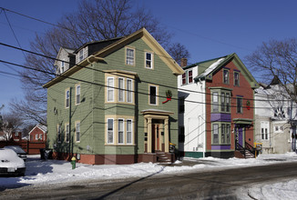 105 Beacon Ave in Providence, RI - Building Photo - Building Photo