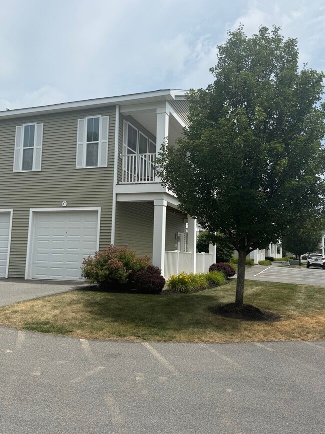5 Fulham Rd in Clifton Park, NY - Building Photo - Building Photo