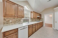 5501 Stone Cliff Ct in McKinney, TX - Foto de edificio - Building Photo