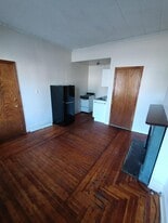 124 Division St in Amsterdam, NY - Building Photo