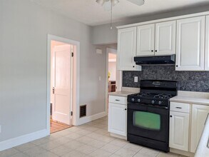 15 New Hampshire Ave in Somerville, MA - Foto de edificio - Building Photo