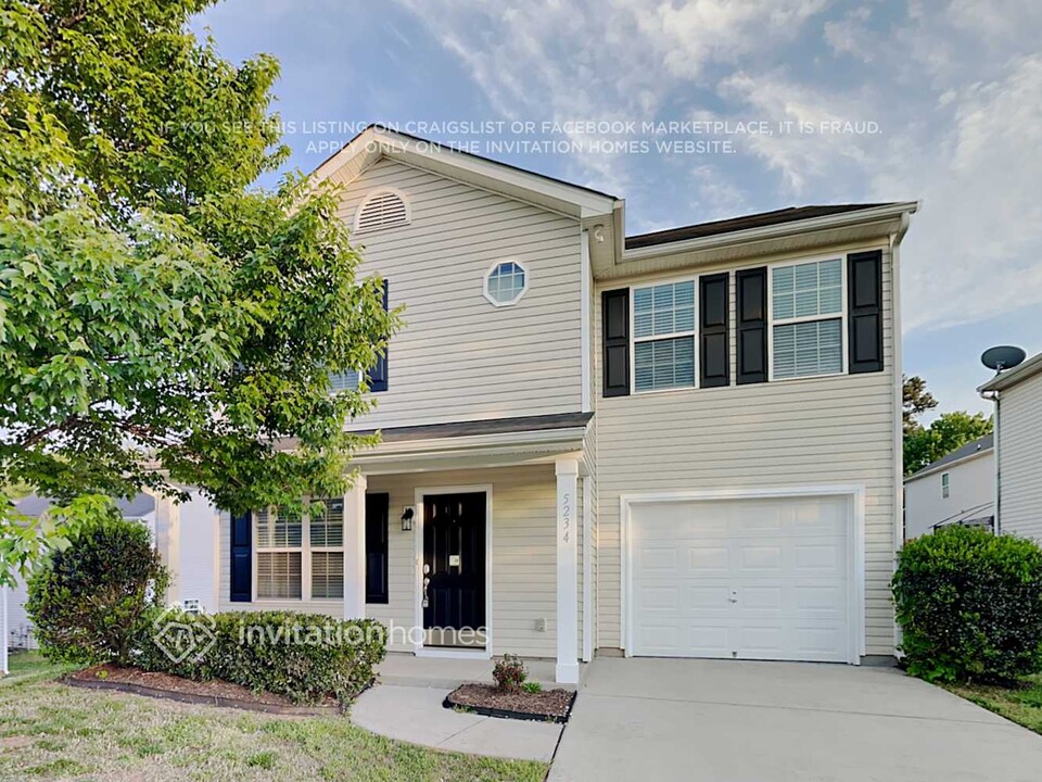 5234 Kyliglen Ln in Charlotte, NC - Building Photo