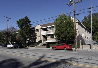 12535 Oxnard Street in North Hollywood, CA - Building Photo - Building Photo