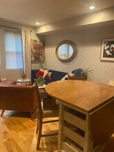 1618 Isherwood St NE, Unit 1 in Washington, DC - Foto de edificio - Building Photo