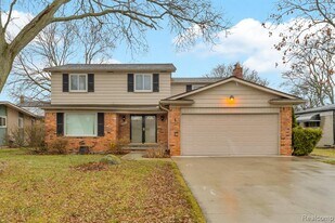 17471 Evans St in Southfield, MI - Building Photo