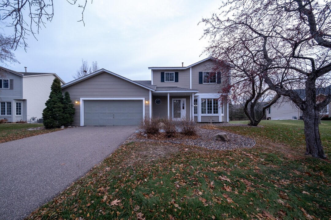 13916 Copper Ct in Rosemount, MN - Building Photo
