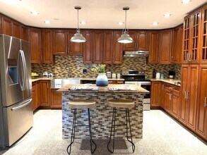 410 Auburn Way in San Jose, CA - Building Photo - Building Photo