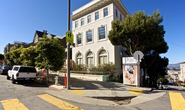 2100 Vallejo St in San Francisco, CA - Building Photo - Building Photo