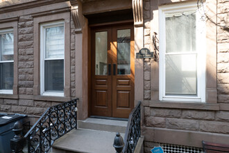 1112 Hudson St in Hoboken, NJ - Building Photo - Building Photo