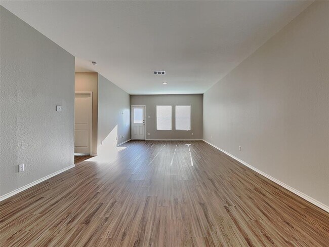 108 Mica Trl in Maxwell, TX - Building Photo - Building Photo