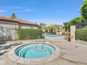 155 N Cross Creek Rd, Unit A in Orange, CA - Building Photo - Building Photo
