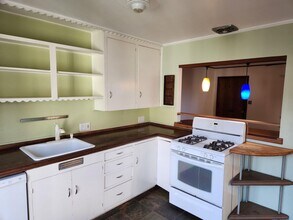 2310 N Wygant St in Portland, OR - Building Photo - Building Photo