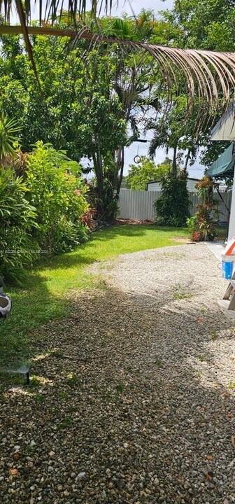 15015 Garfield Dr in Homestead, FL - Building Photo