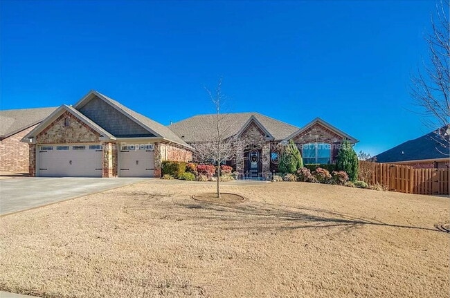 property at 2705 SW Glenn Ridge Rd