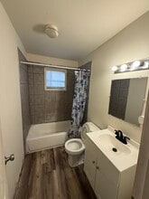 2112 14th Ave N in Columbus, MS - Foto de edificio - Building Photo